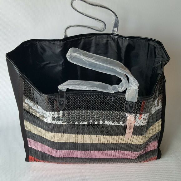 Victoria’s Secret Tote Bag With Cosmetic Pouch - Picture 5 of 8